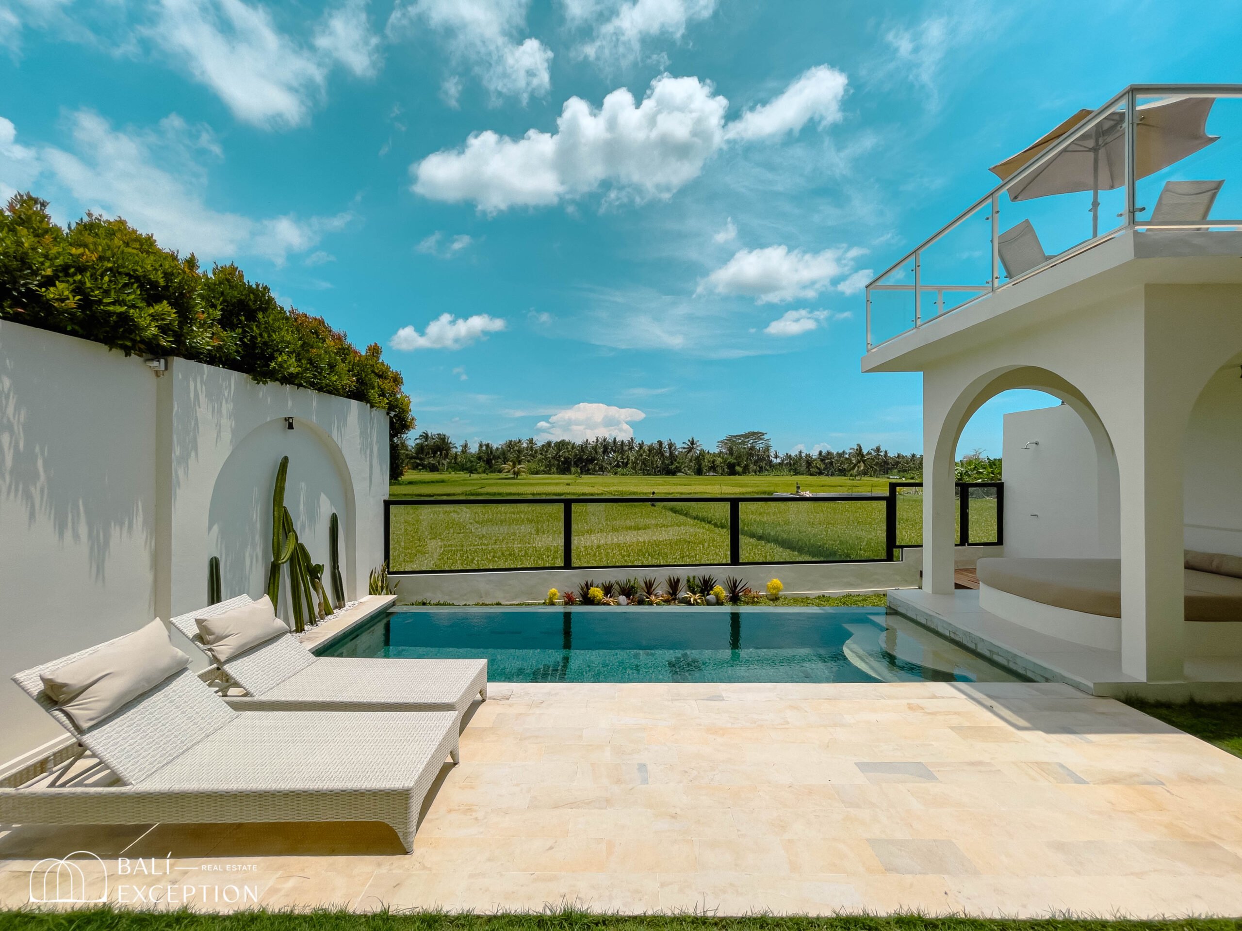 MODERN WHITE DESIGN 2 BEDROOM VILLA FOR SALE LEASEHOLD IN UBUD BE-1426 